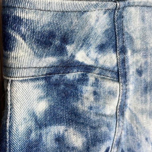 Vintage Bleach Washed Denim Stretch Skirt - Picture 15 of 17